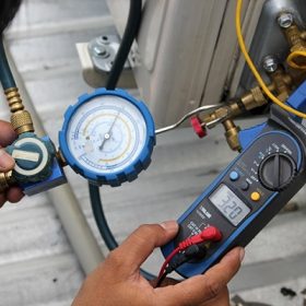 Cách đo gas máy lạnh chính xác, an toàn